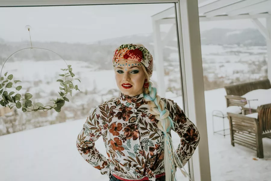 Zza kulis! Grupa disco polo Weź nie Pytaj postawiła na mocne trunki i śnieżny klimat! Ta premiera podbije rynek muzyczny?! 